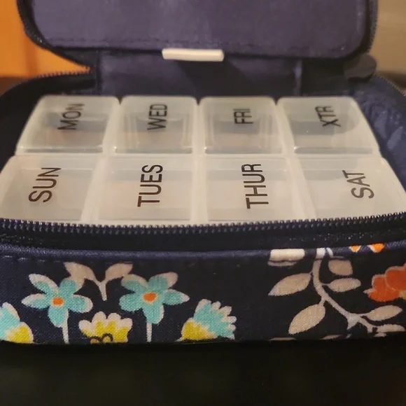 Vera Bradley Navy Floral Medication/pill Case - Picture 5 of 7